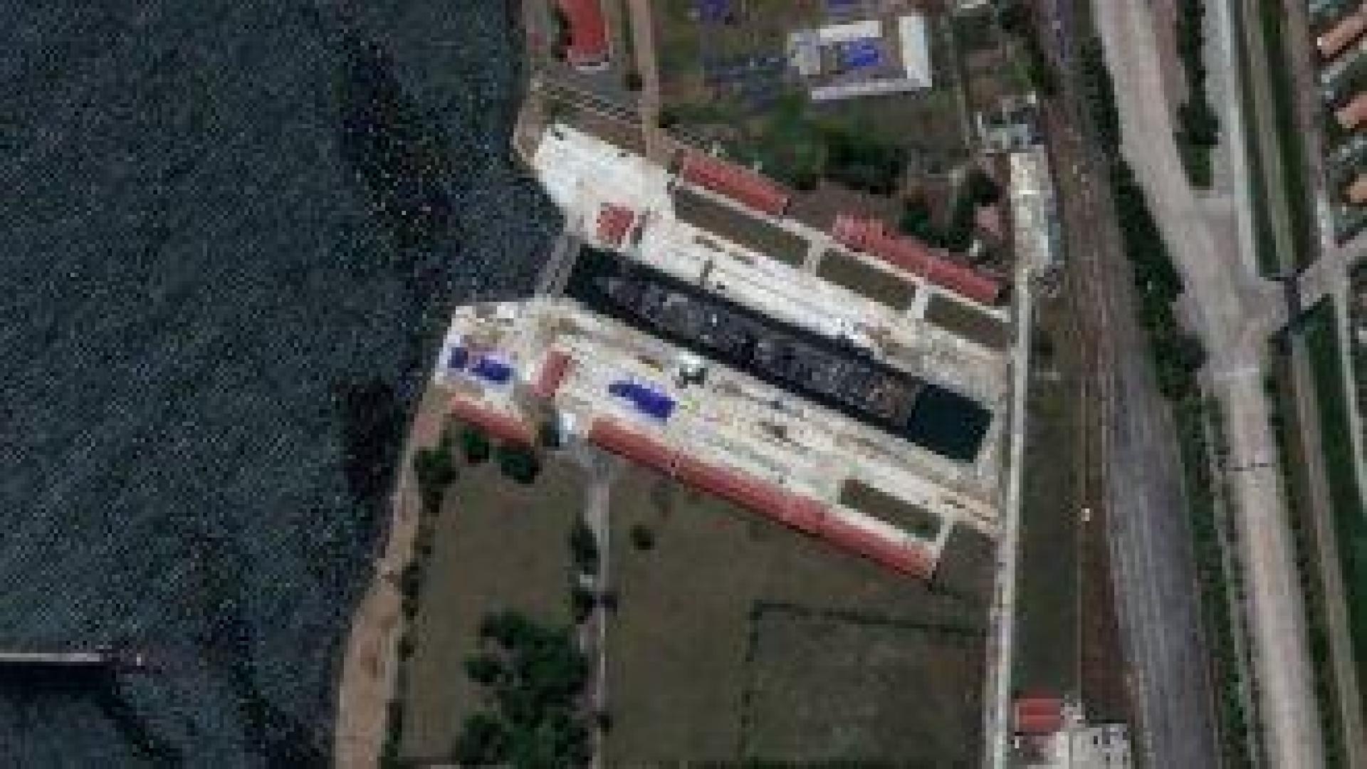 Повреденият севернокорейски разрушител е изпратен за ремонт близо до руската граница