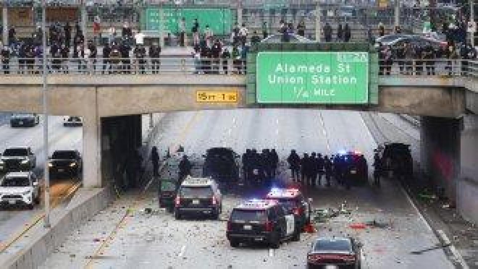 Пентагонът изпраща 700 морски пехотинци в Лос Анджелис