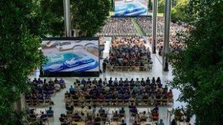 "Течното стъкло" на Apple променя правилата на играта