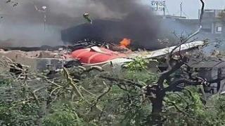 Самолет, изпълняващ полет за Лондон с над 200 души на борда, се разби в Индия