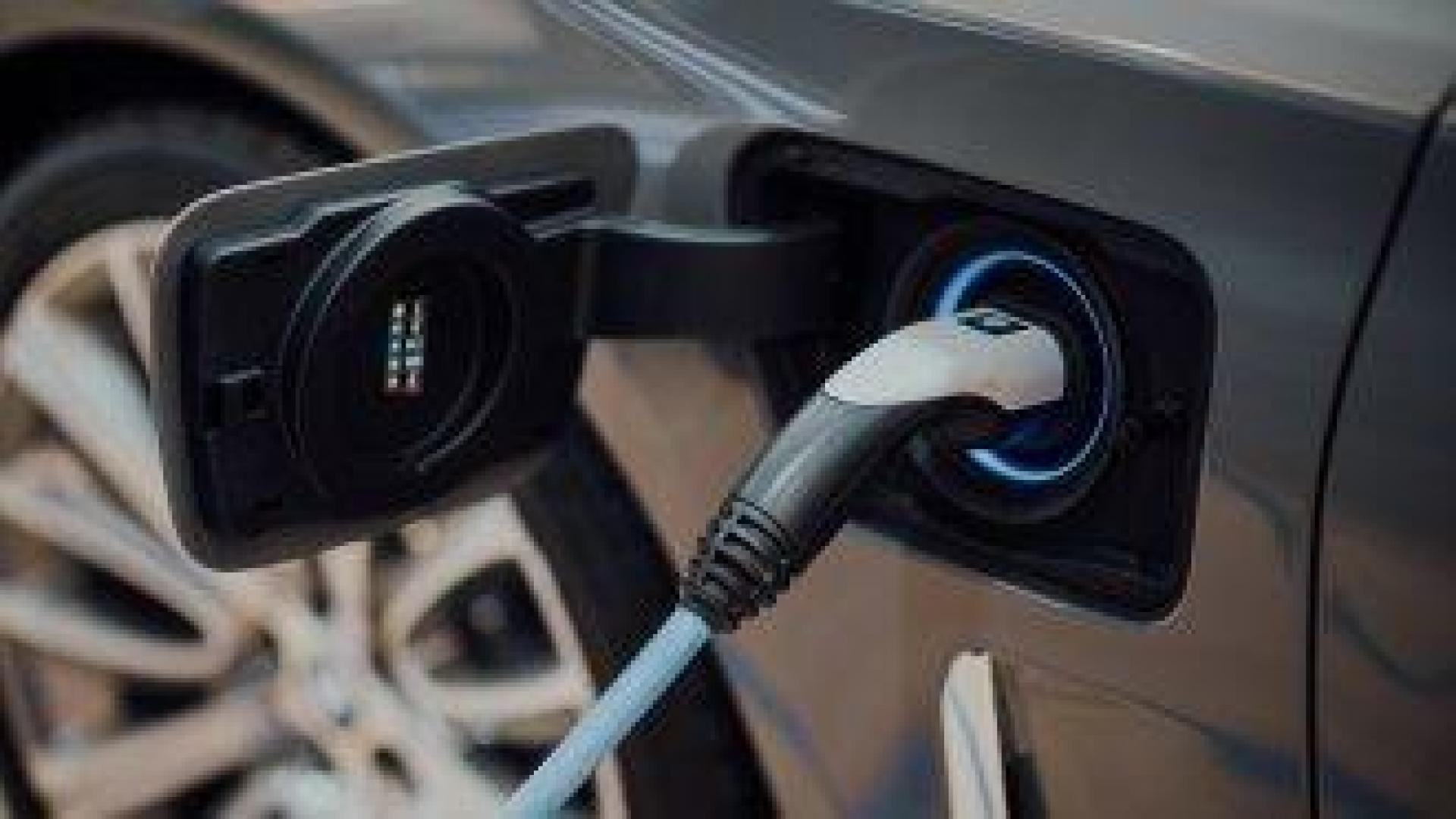 Спад на продажбите на нови електромобили в България