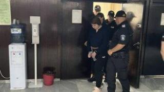 От доживотен на 12 години затвор. Намалена е присъдата на майка, убила двете си деца