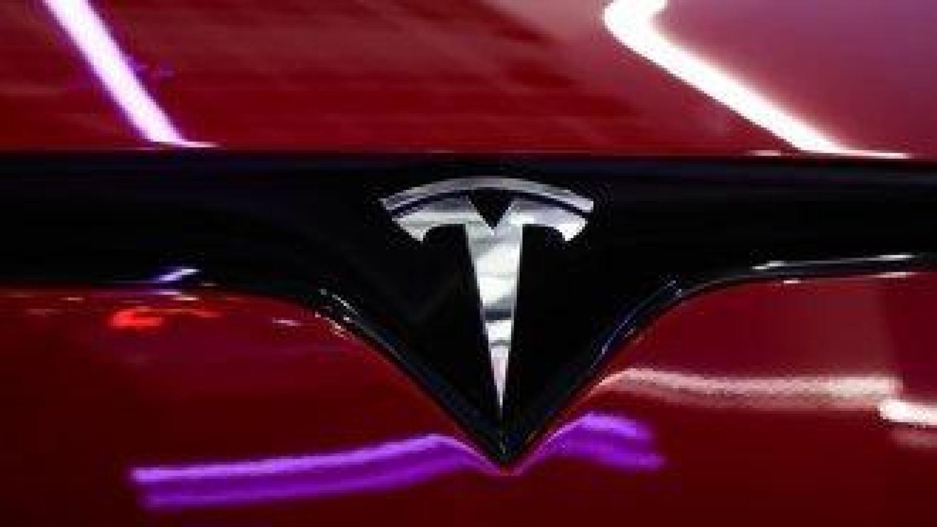Съд осъди Tesla да плати 243 млн. долара за смъртоносна катастрофа с автомобил с автопилот