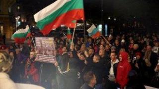 САЩ вече не виждат корупция в България, но отбелязват протестите срещу Малкович