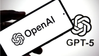 Отговорите на ChatGPT-5 харчат до 20 пъти повече ток от предшественика му