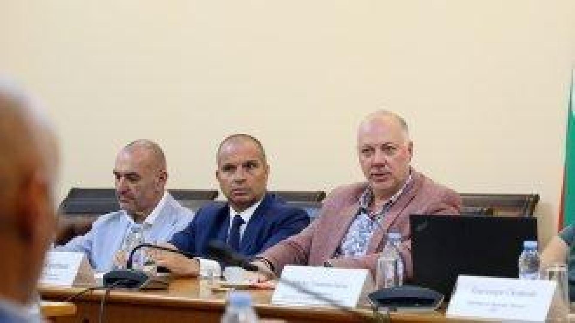 Държавата обеща в сряда да обяви проект с правила за контрол над атракционите