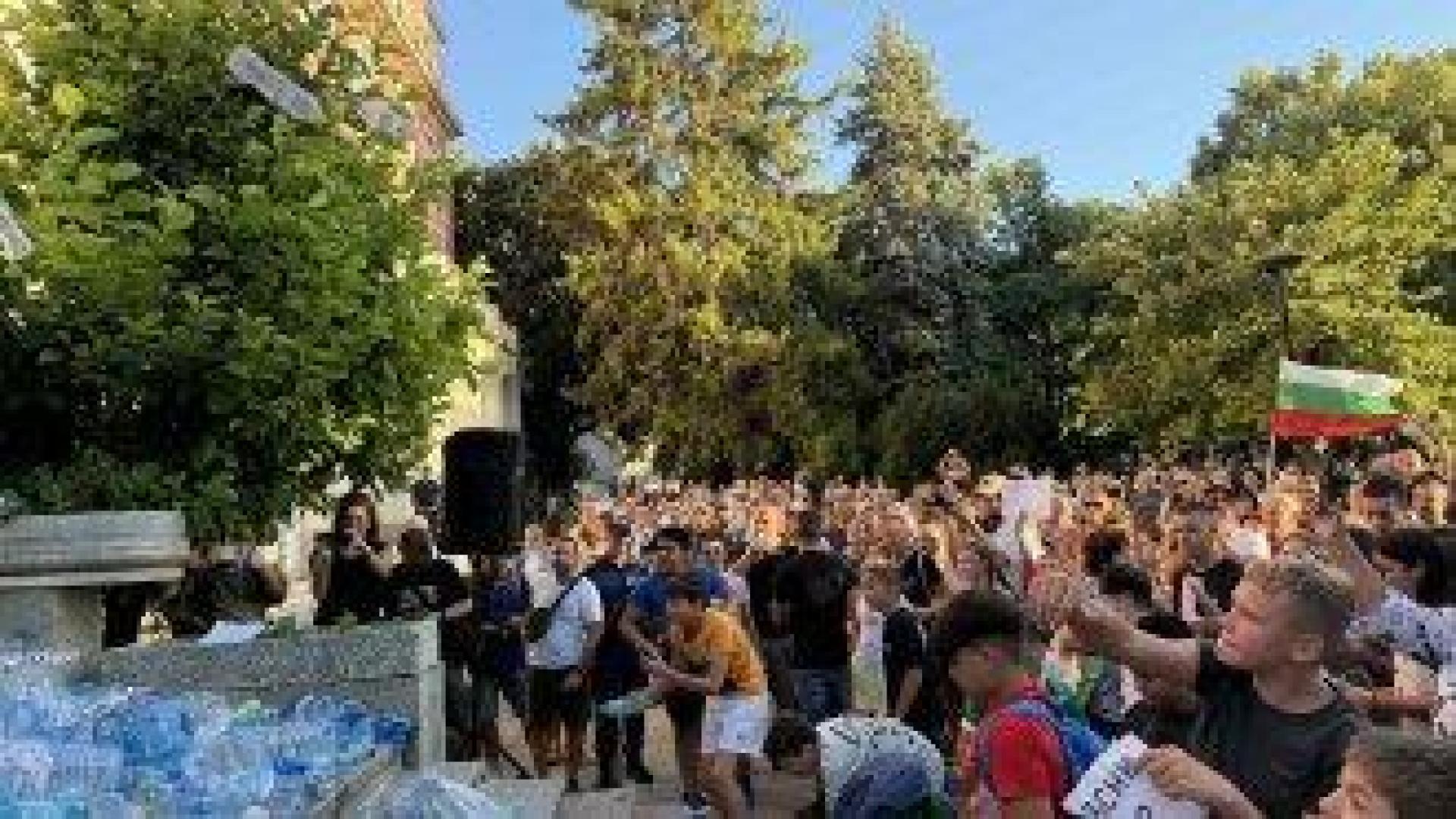 Ситуацията в Плевен: Водата няма да тръгне утре, а след няколко месеца