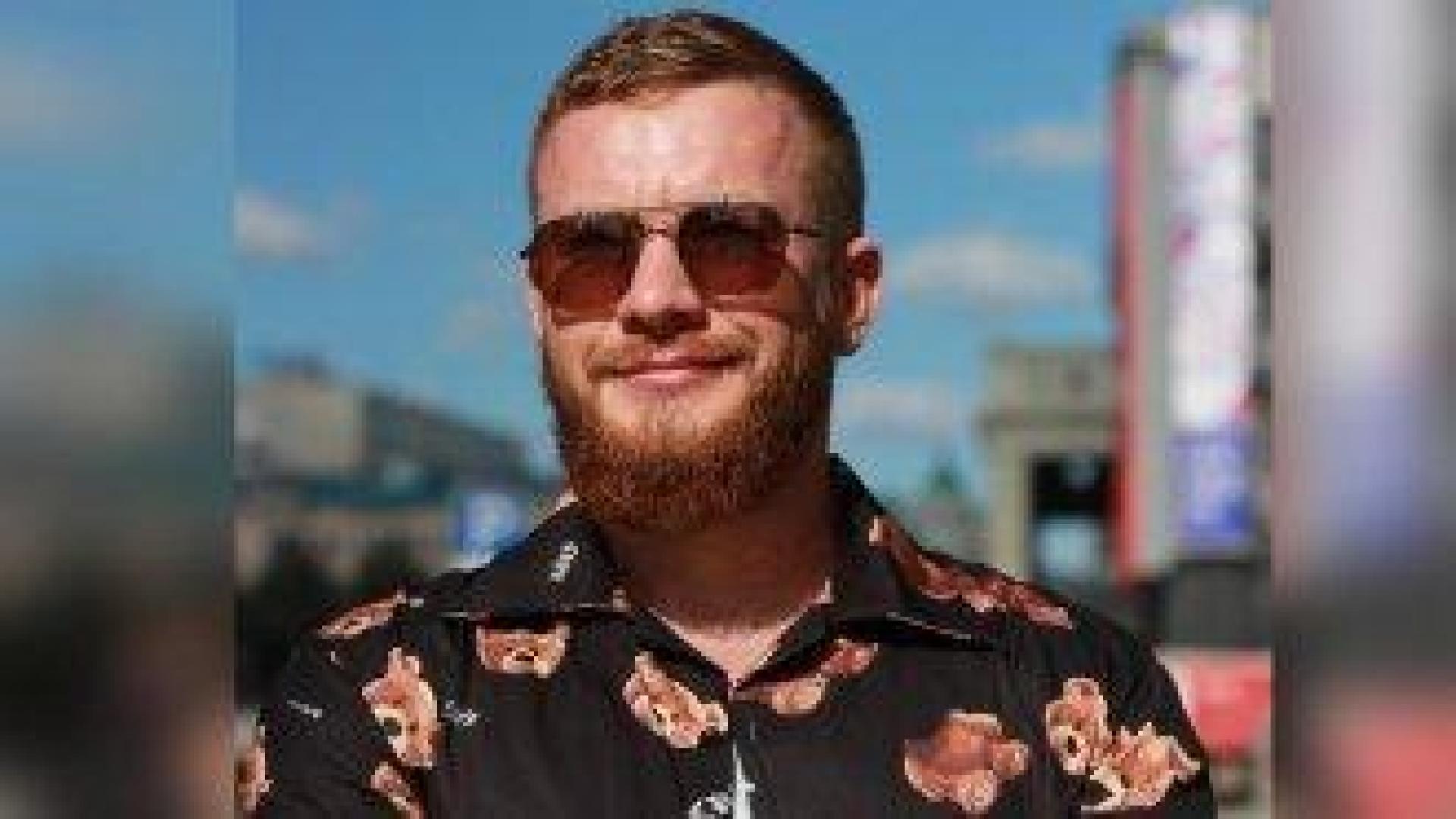 Заради снимка по бельо московчанин бил задържан и обвинен в "ЛГБТ пропаганда", опитали да го пратят на война