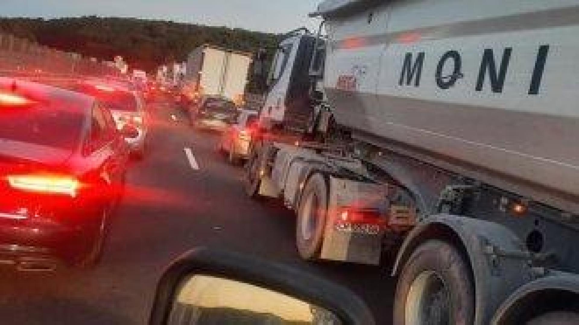 Задръствания на магистрала "Тракия" заради ремонти на три места