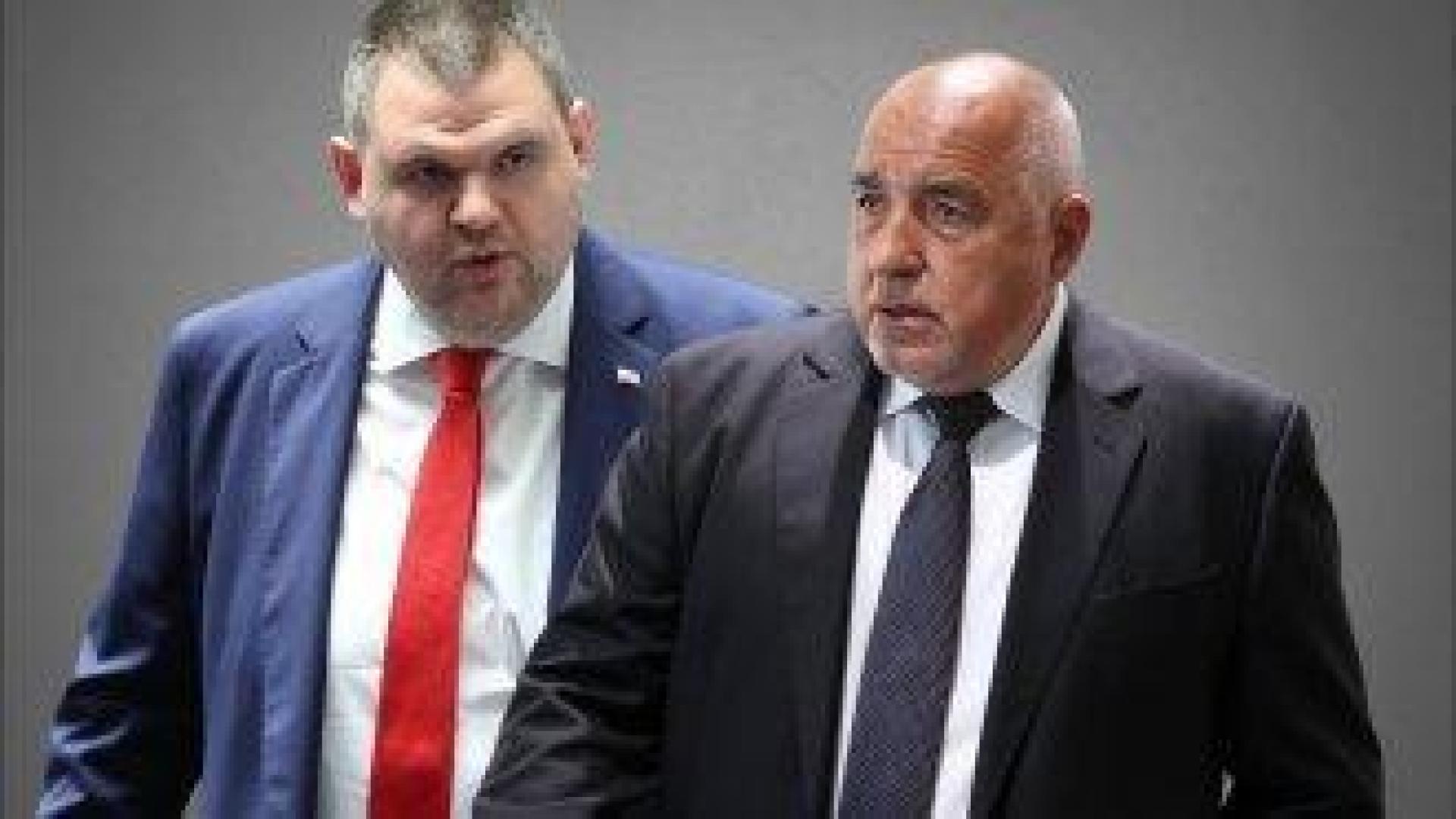 Колко премиери има България - според Борисов петима, но според Пеевски е един
