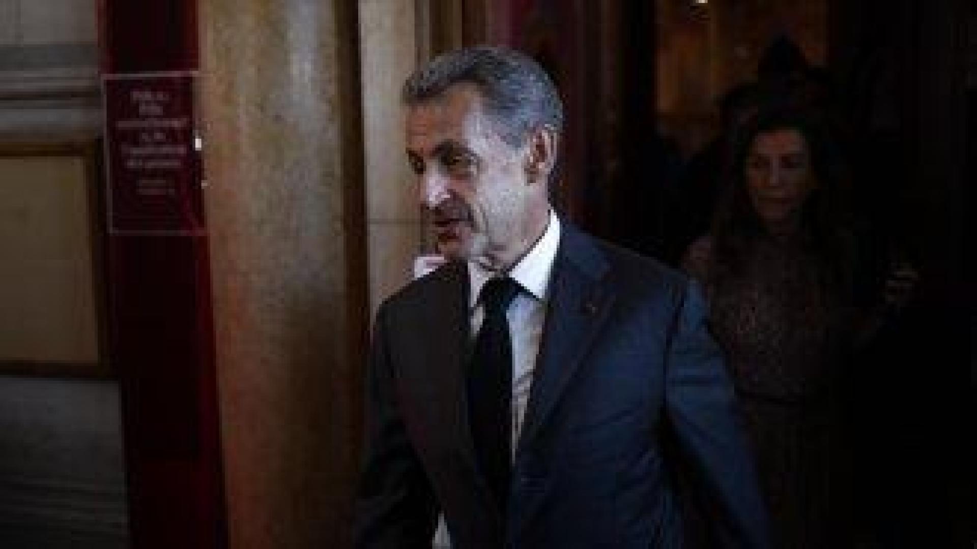 Бившият френски президент Никола Саркози бе осъден на 5 години затвор