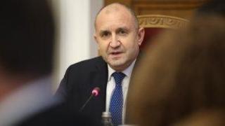 Кошлуков в нов скандал. От Президентството питат защо БНТ не отрази Радев за вота на недоверие и "Райнметал"