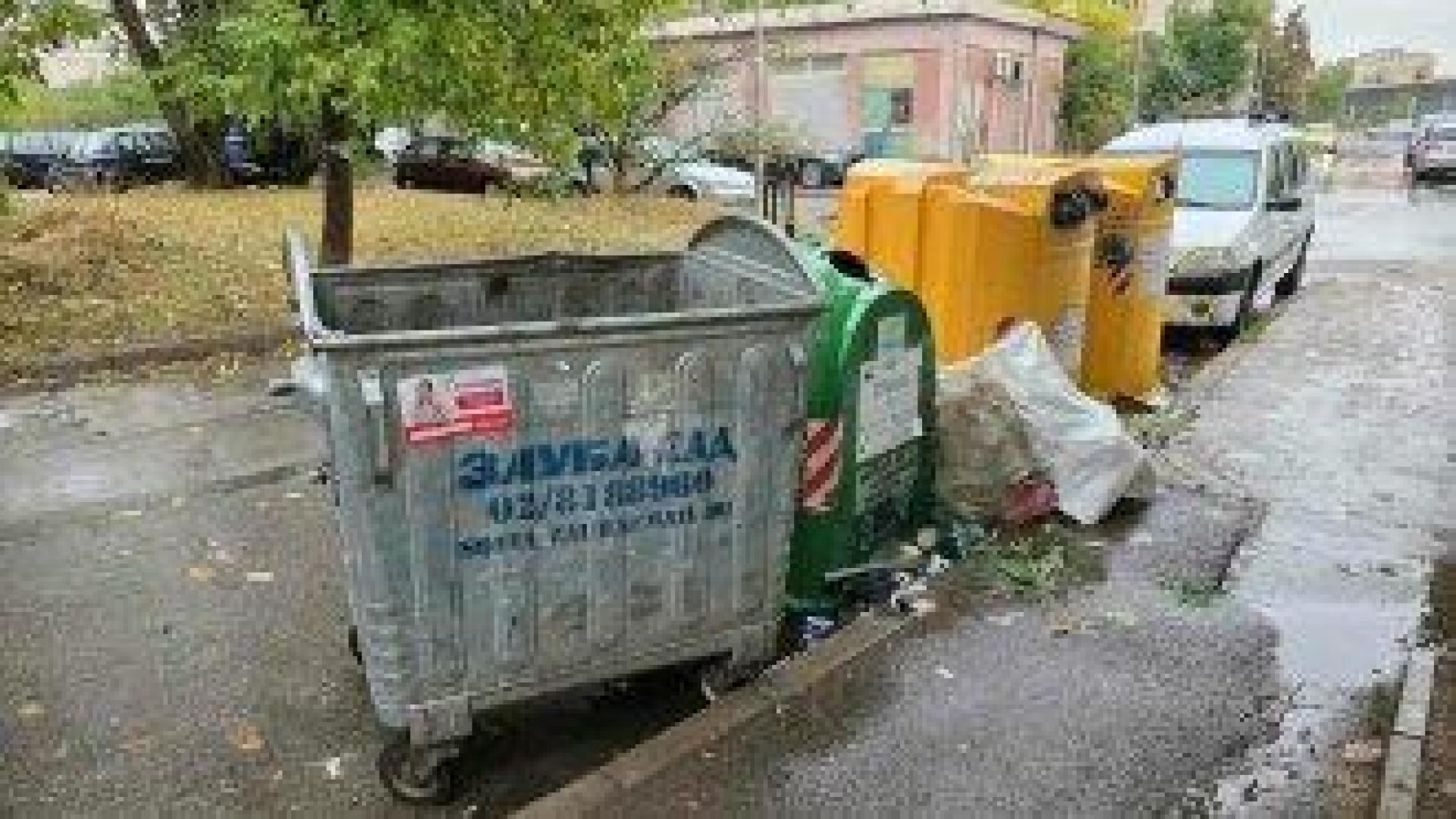 10 камиона работят за извозването на отпадъците в "Люлин" и "Красно село"