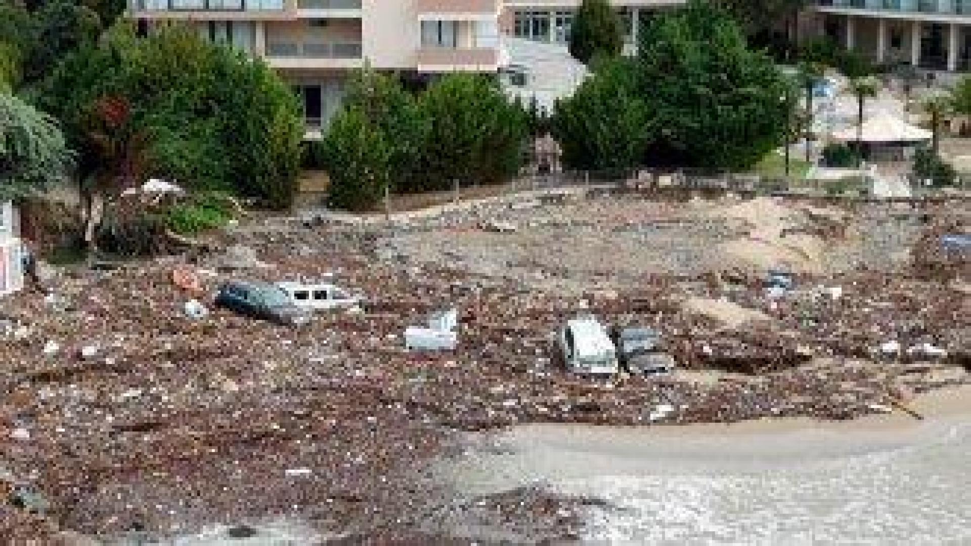 Държавата отпуска до 7500 лева помощ за засегнатите от наводненията семейства