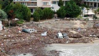 Държавата отпуска до 7500 лева помощ за засегнатите от наводненията семейства