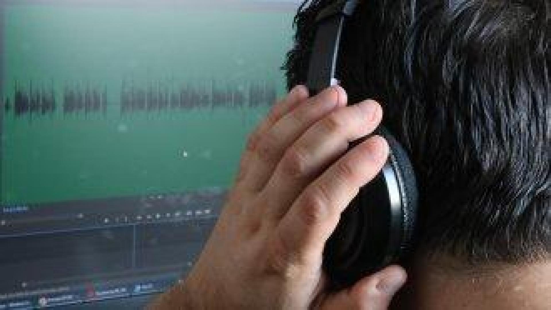 "На Пеевски се дава подслушването". Парламентът взе и разузнаването, и СРС от Радев