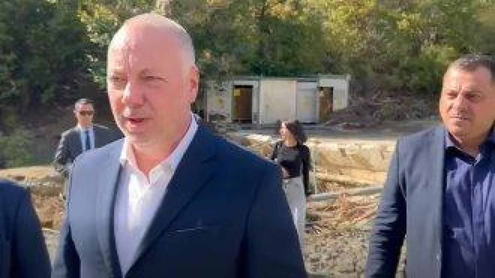 Премиерът от "Елените": НЕК ще обследва корекцията на реката