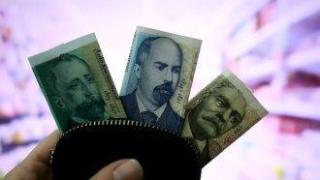 Банкнотите в обращение са намалели до 4-годишно дъно