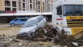 Близките на загиналия багерист от потопа в "Елените" ще съдят държавата за 1.4 млн. лв.