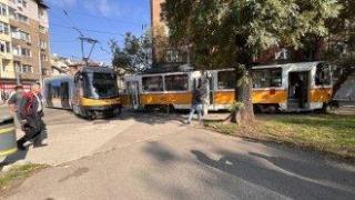 Пореден инцидент с трамваи блокира трафика по столичен булевард