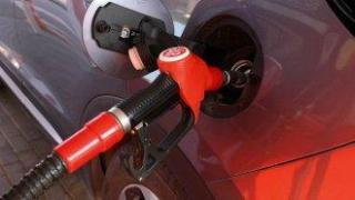 В Русия заради дефицита започнаха да разреждат бензина