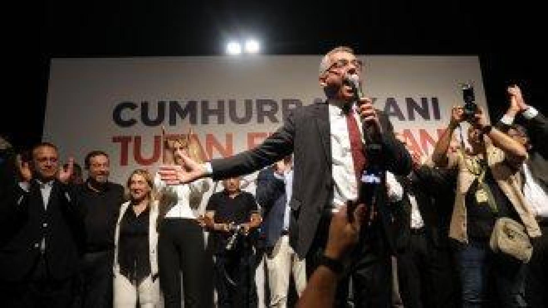 В Северен Кипър избраха президент, готов на преговори за обединение