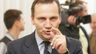 Полша предупреди Путин да не преминава през въздушното ѝ пространство, защото може да бъде арестуван