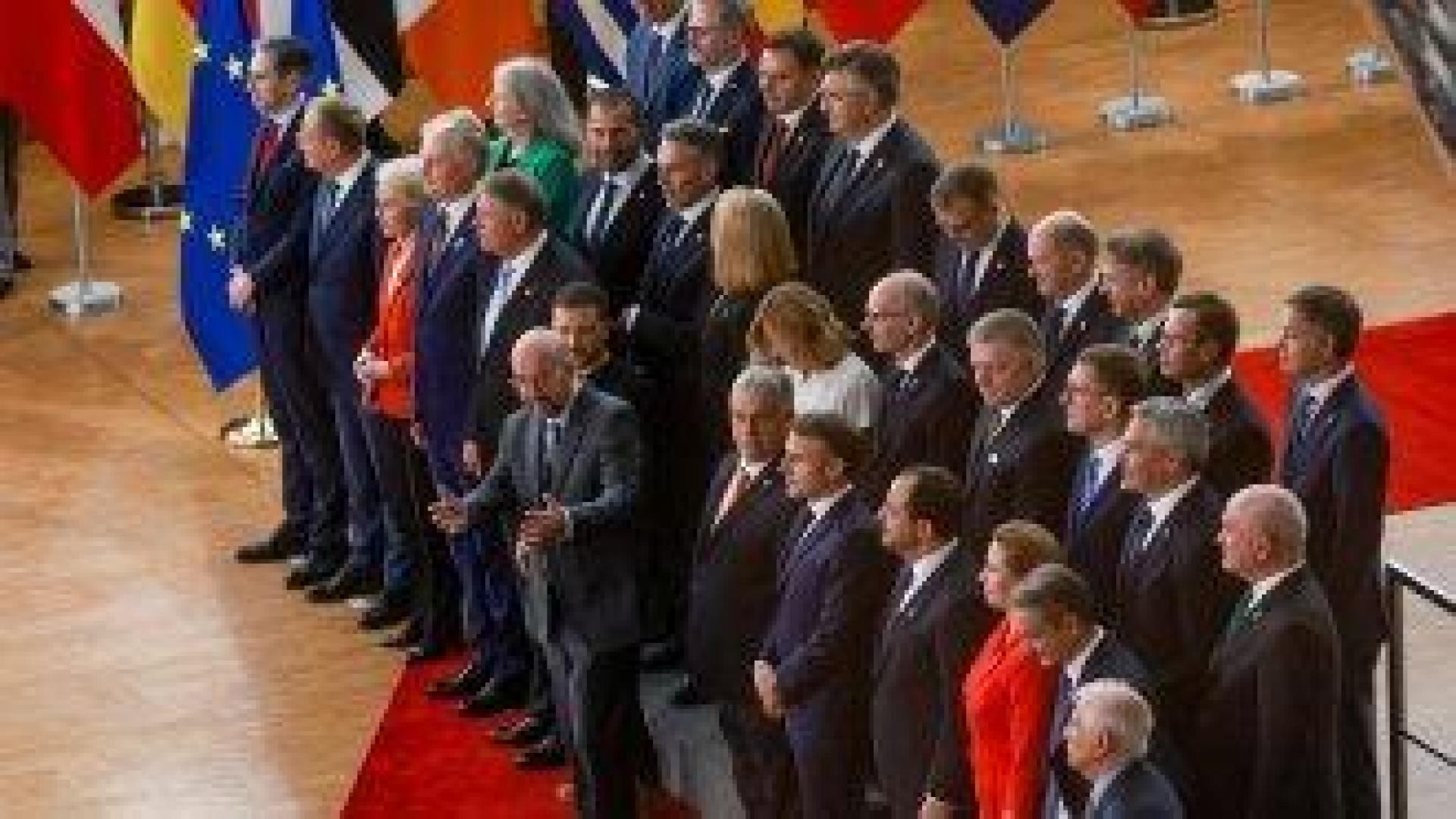 Европейски лидери и Зеленски подкрепят преговорите с Русия да започнат от днешните линии на фронта