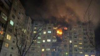 Четирима убити и десетки ранени при масирана руска атака срещу Киев