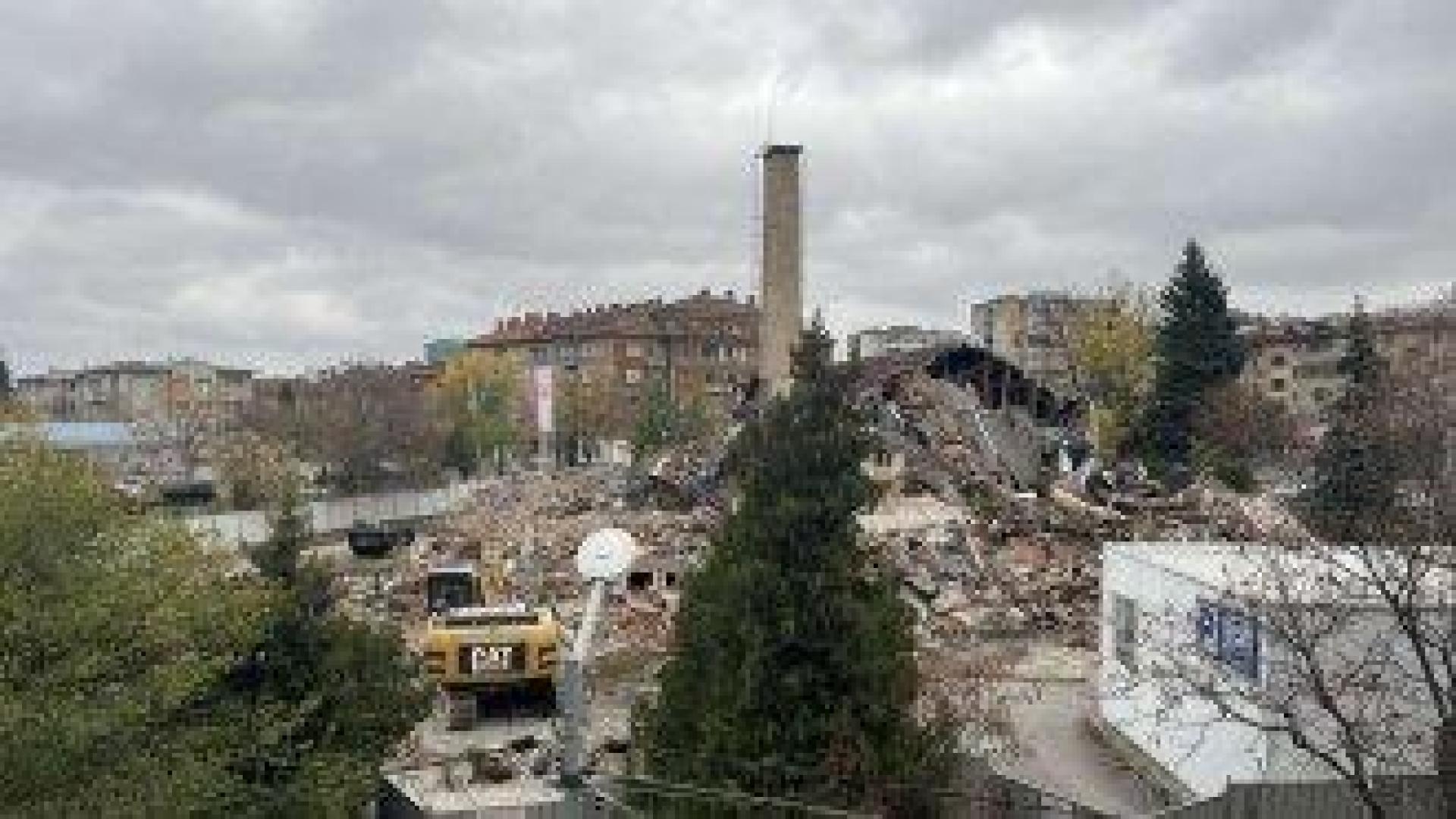 Граждани протестират заради бъдещето на терена на бившата баня "Ситняково"