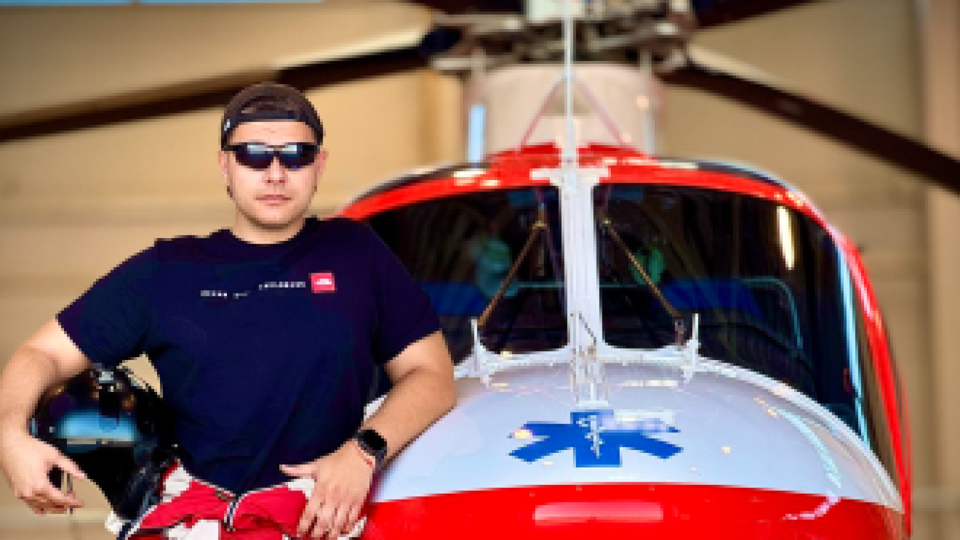 В "златния час": Въздушните линейки или един работен ден на д-р Мартин Малчев*