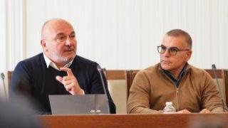 Дефицитите не се овладяват, дългът нараства: Любомир Дацов критикува Бюджет 2026