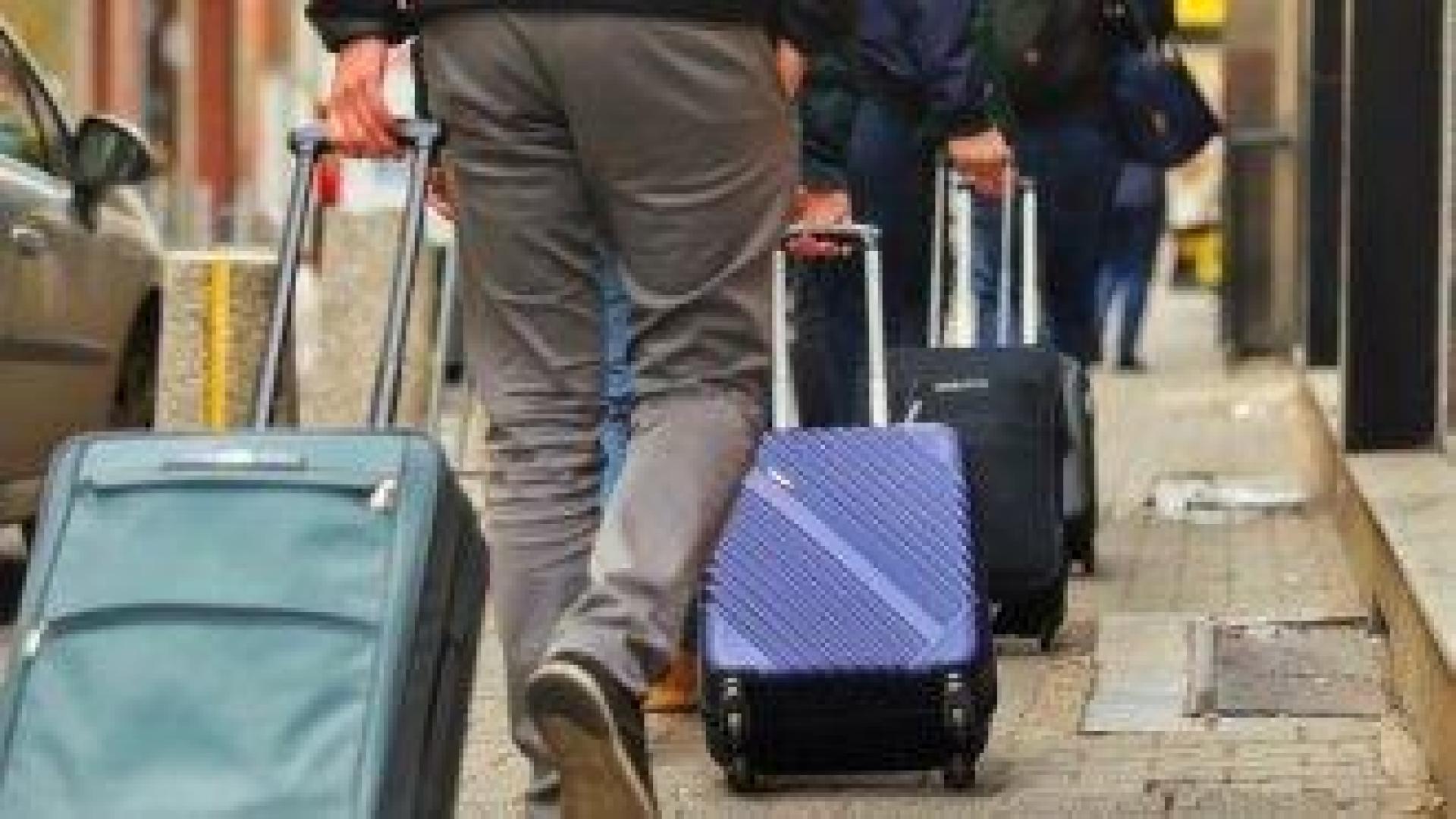 Общ онлайн билет за автобус, влак, самолет и кораб е заложен в нов закон