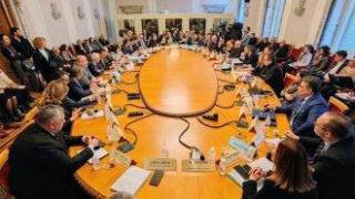 Вдигането на минималната заплата и 2% ръст на пенсионната вноска минаха през бюджетна комисия