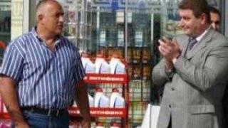 Асен Василев пита връща ли се тайно Валентин Златев в управлението на "Лукойл"