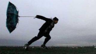 Жълт код за силен вятър в 17 области на страната