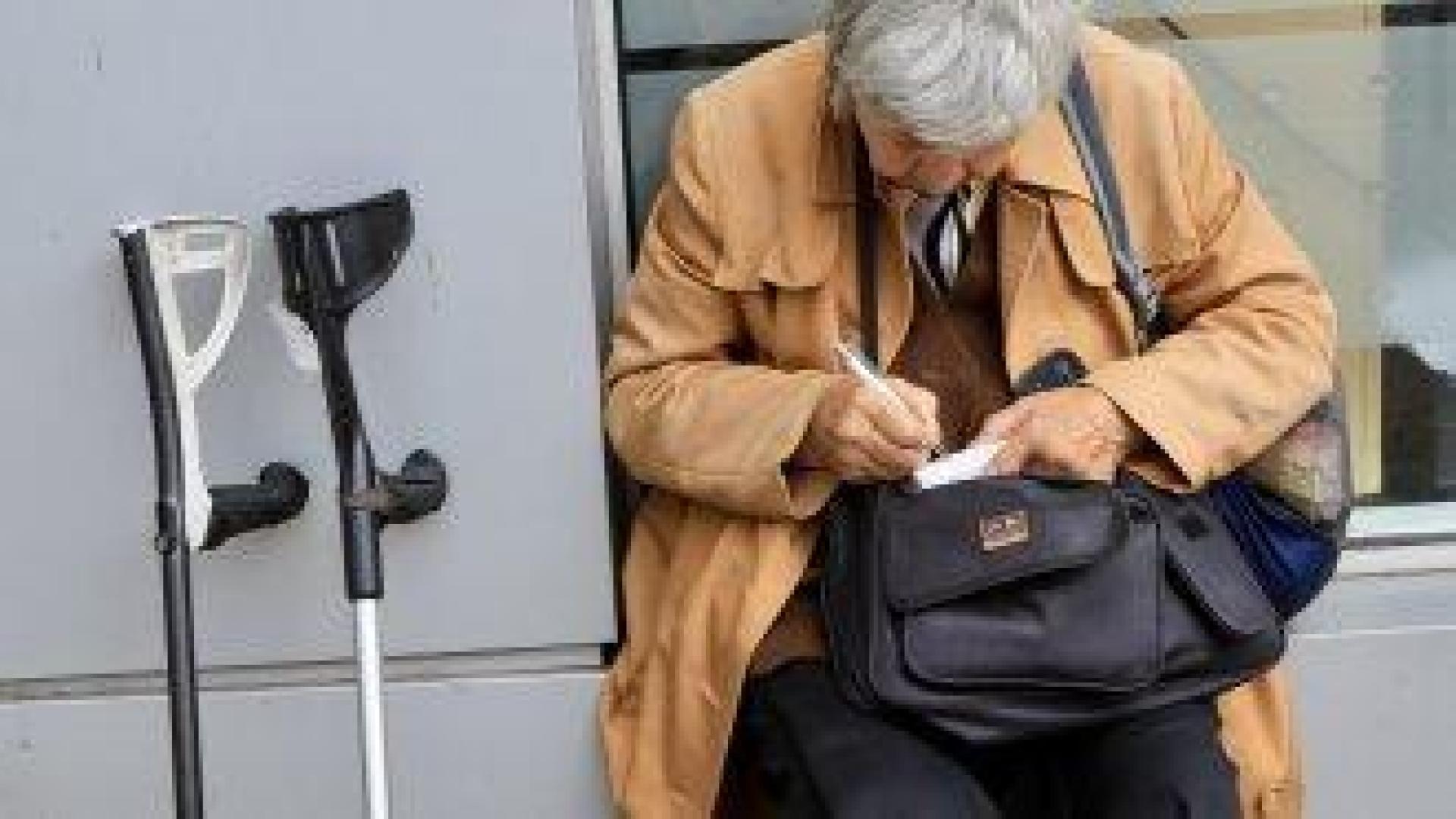 ГЕРБ предлага 120 лв. коледни добавки за пенсионерите под прага на бедност