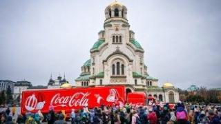 Празниците идват в 17 града с Коледния камиона на Кока-Кола