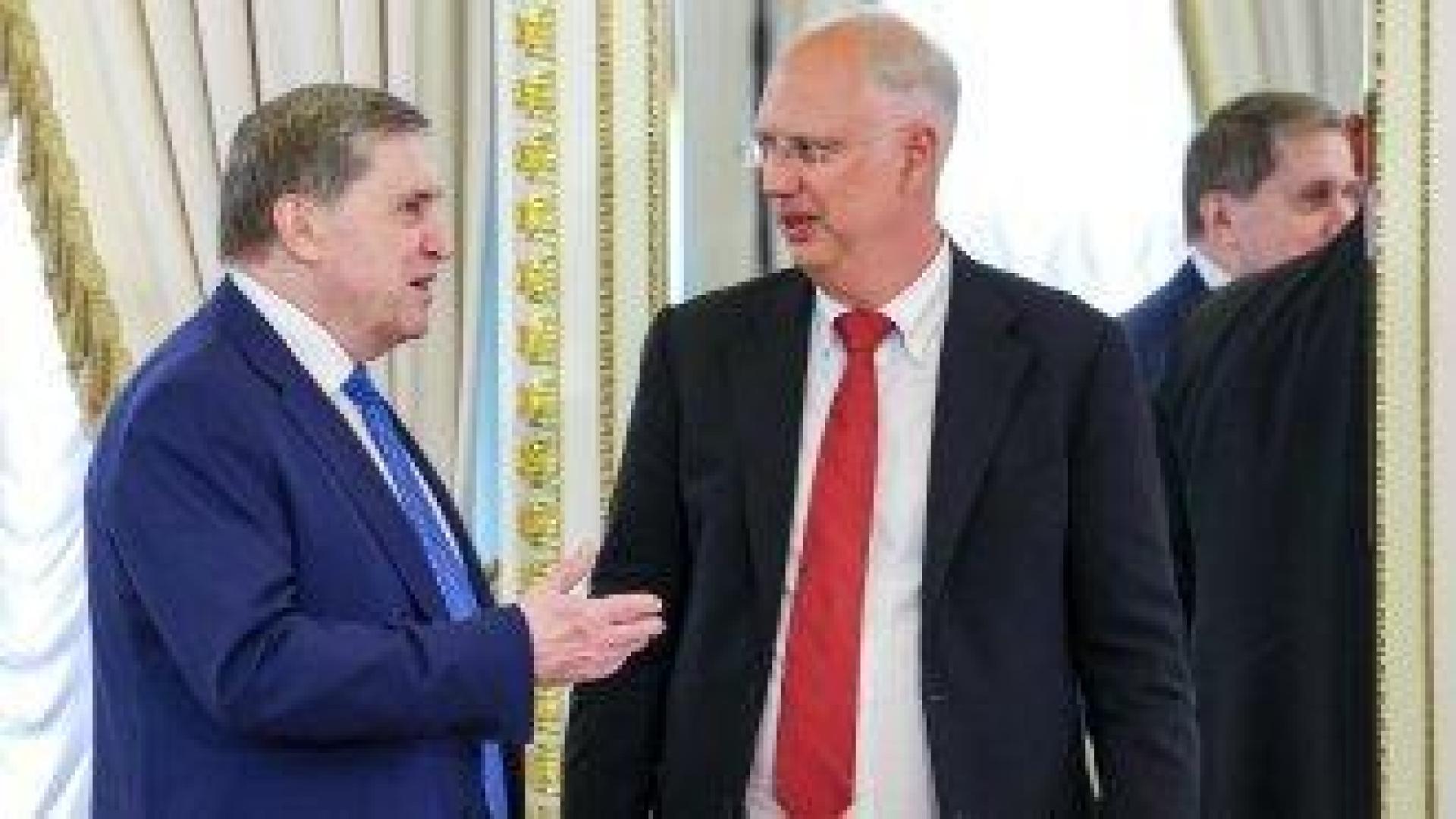 Ще им предам този документ, нека го третират като свой: Изтекоха подслушани разговори на Уиткоф, Ушаков и Дмитриев