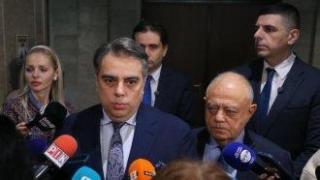 ПП-ДБ: Борисов каза, че ще изтегли бюджета, но Пеевски му дръпна ушите през Зафиров