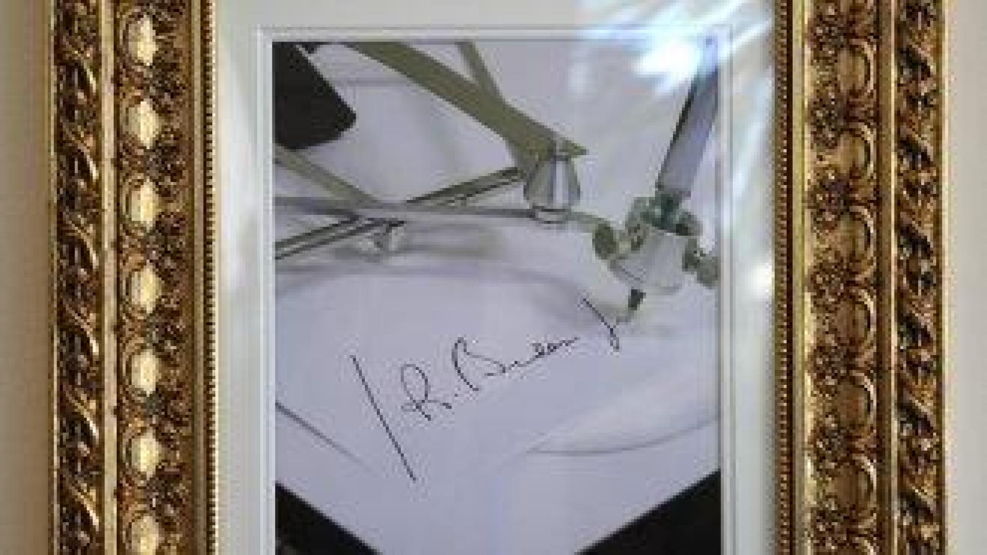 Тръмп отмени подписаното с автописалка от Байдън