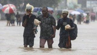 Броят на загиналите при наводнения и свлачища в Югоизточна Азия надхвърли 500 души