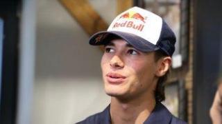 Успешният дебют на Никола Цолов във Формула 2 завърши със седмо място и първи точки в автомобилния шампионат