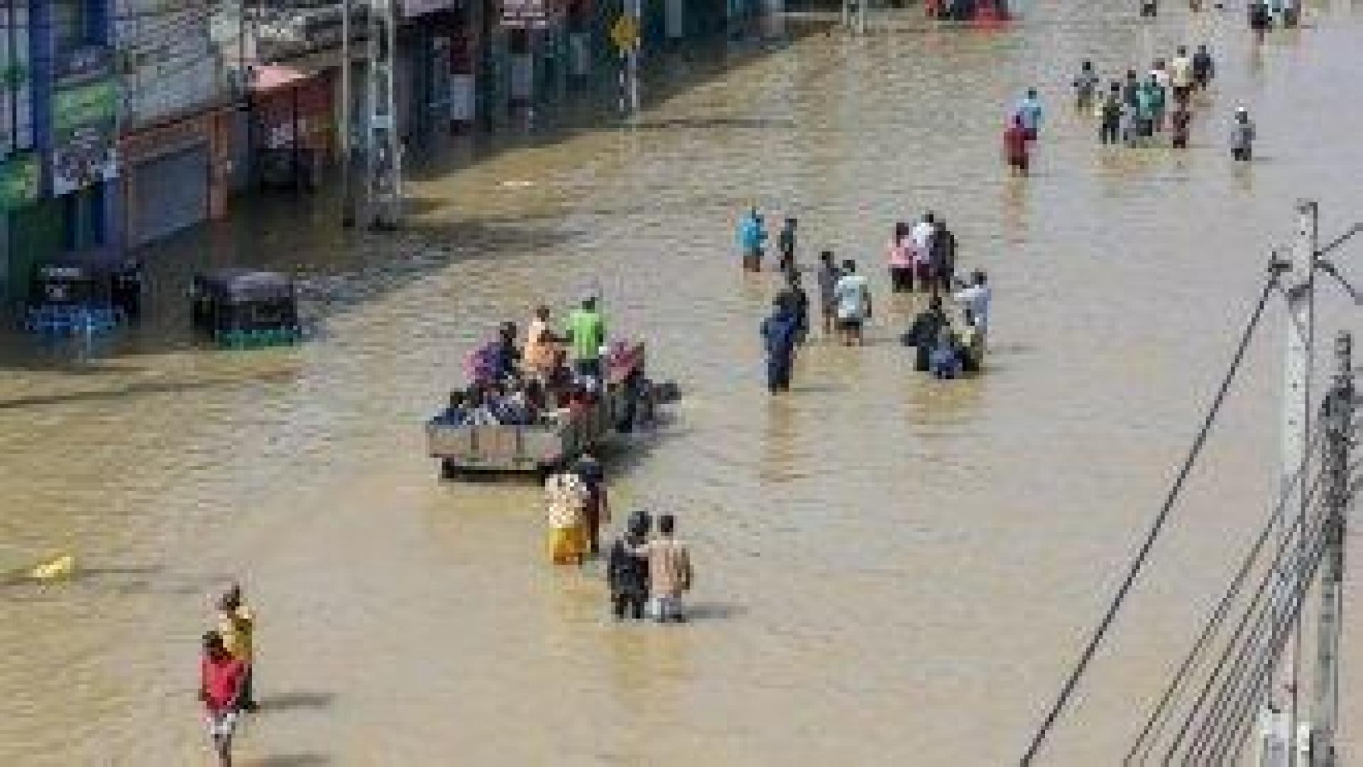 Над 350 загинали и 366 изчезнали при наводнения и свлачища в Шри Ланка