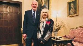 Лили Иванова получи династичен орден от Симеон Сакскобургготски