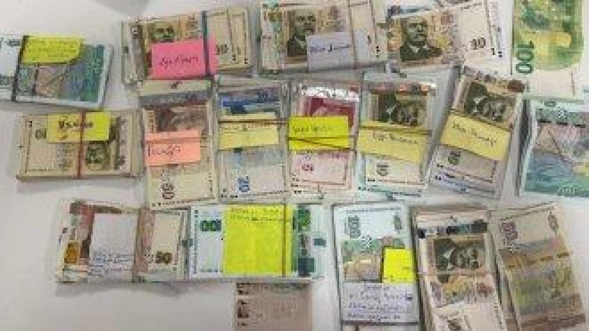 Арестуваният с надписаните пари каза, че са от наеми, за които МВР знае