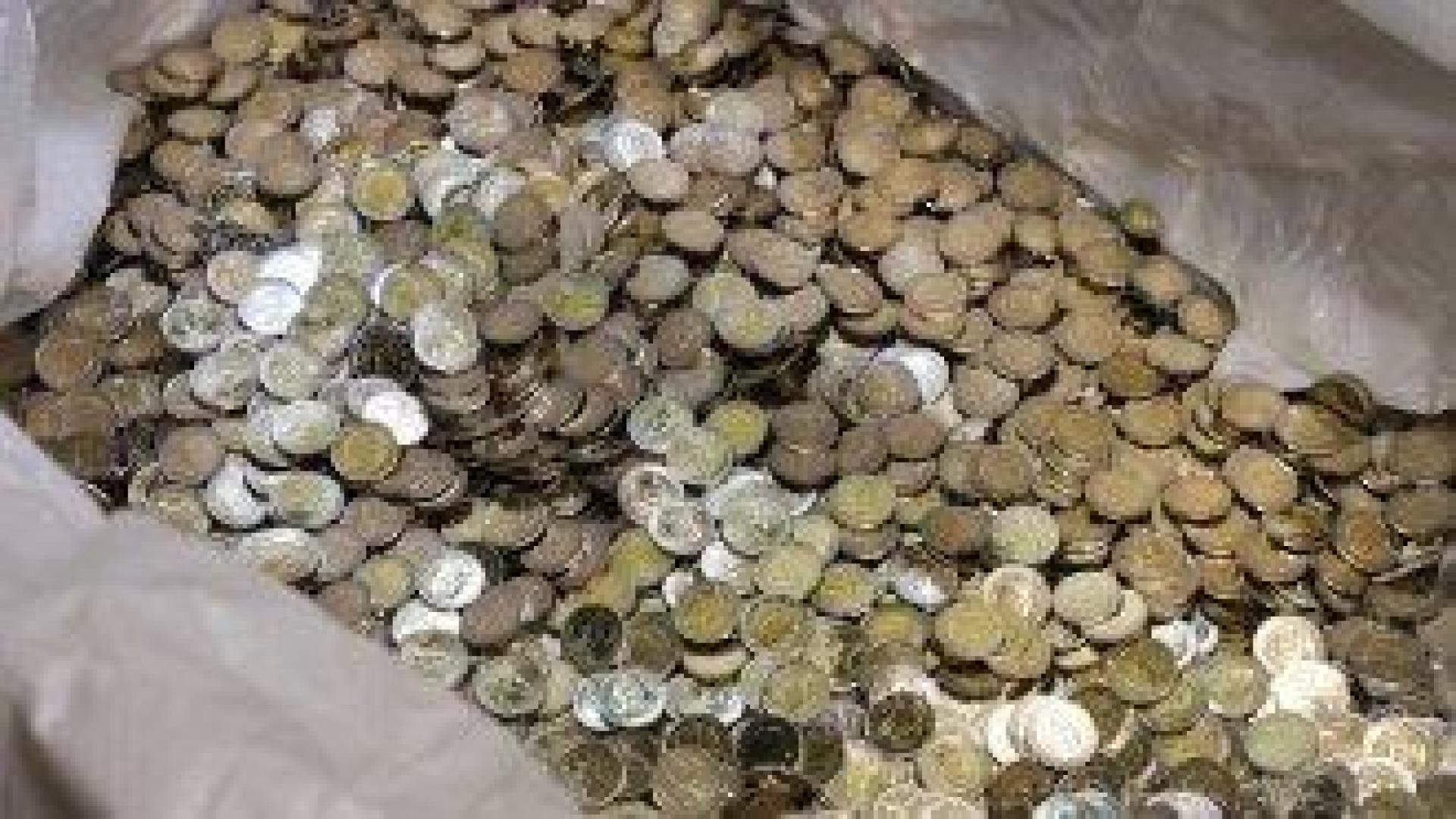 Монетният двор на БНБ работи на 24-часов режим за българските евромонети