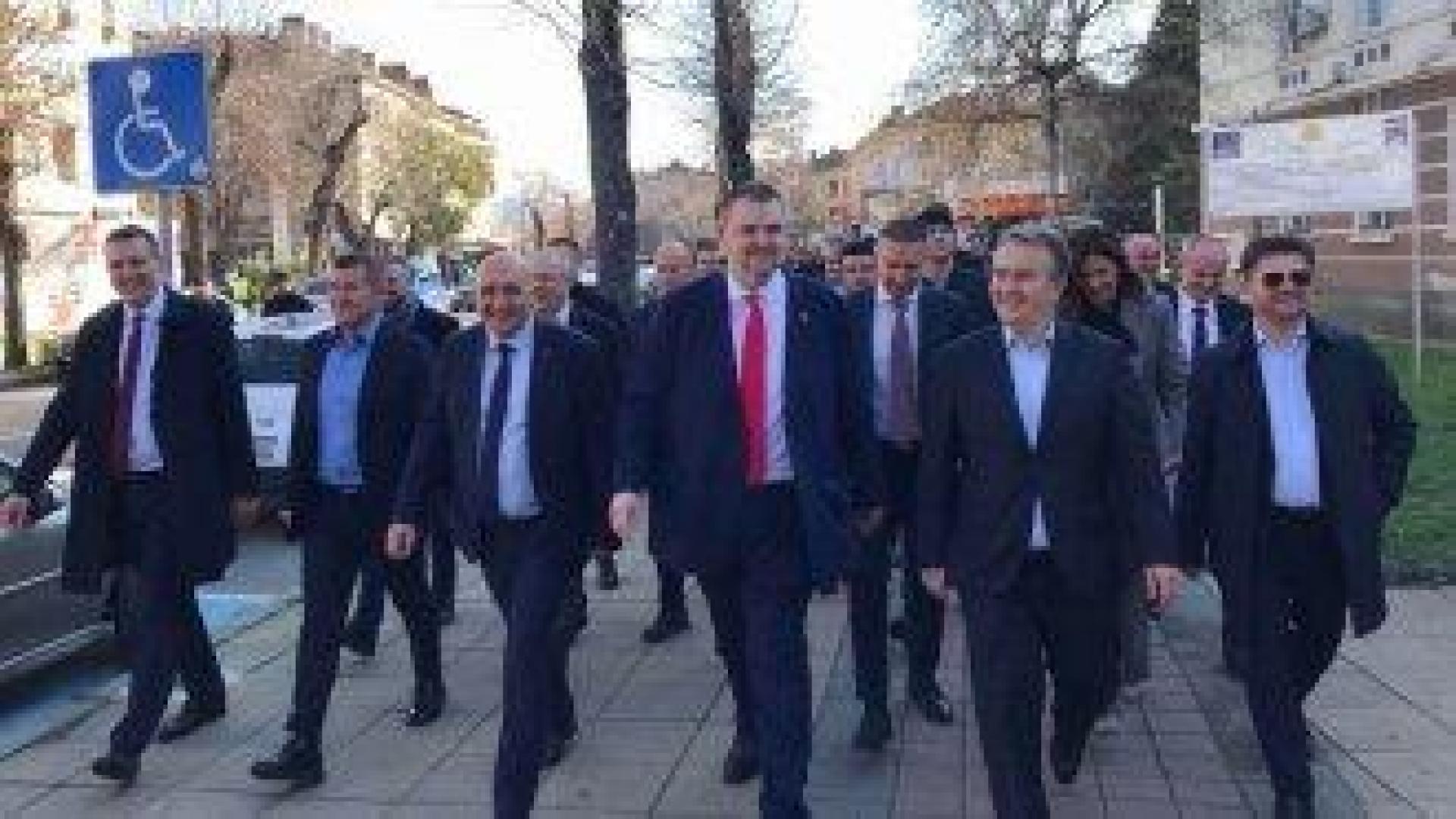 Пеевски с вечер на контрапротести в страната, ГЕРБ се включва с митинг в Стара Загора