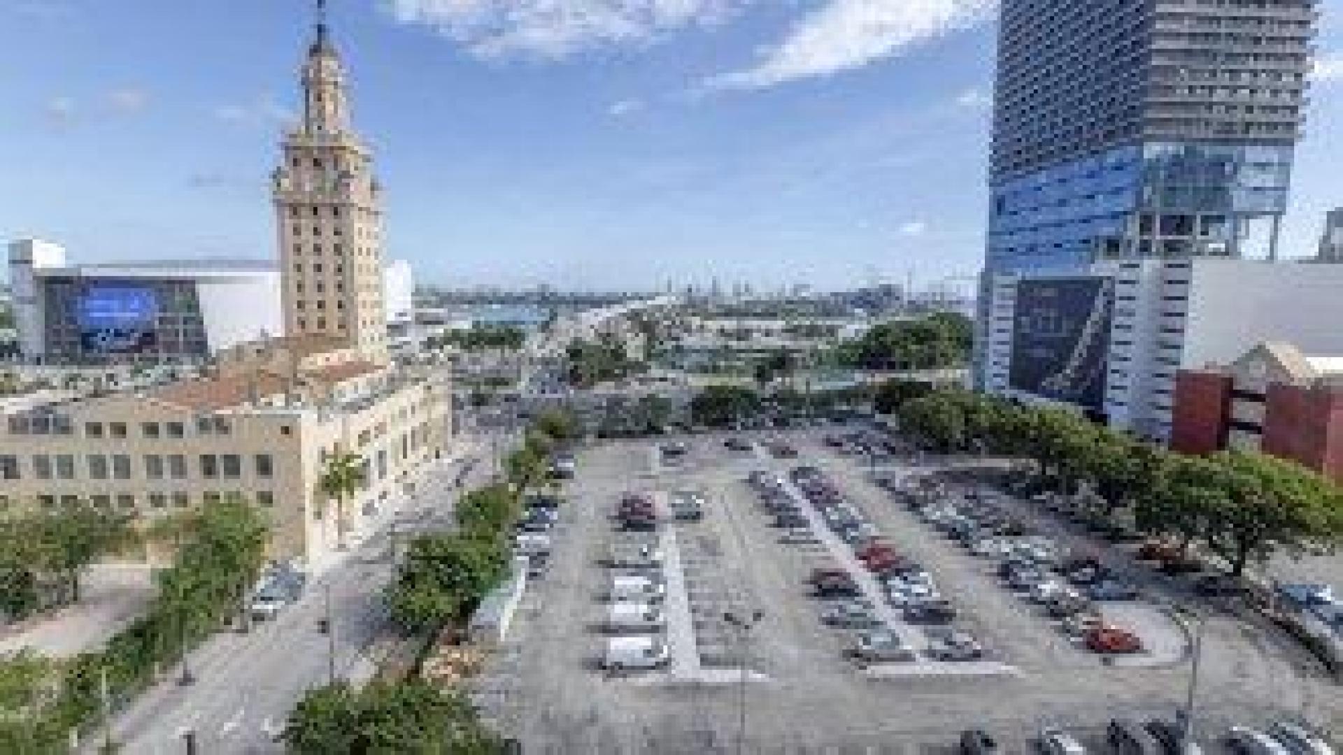 Демократ спечели кметските избори в Маями за първи път от 28 г.