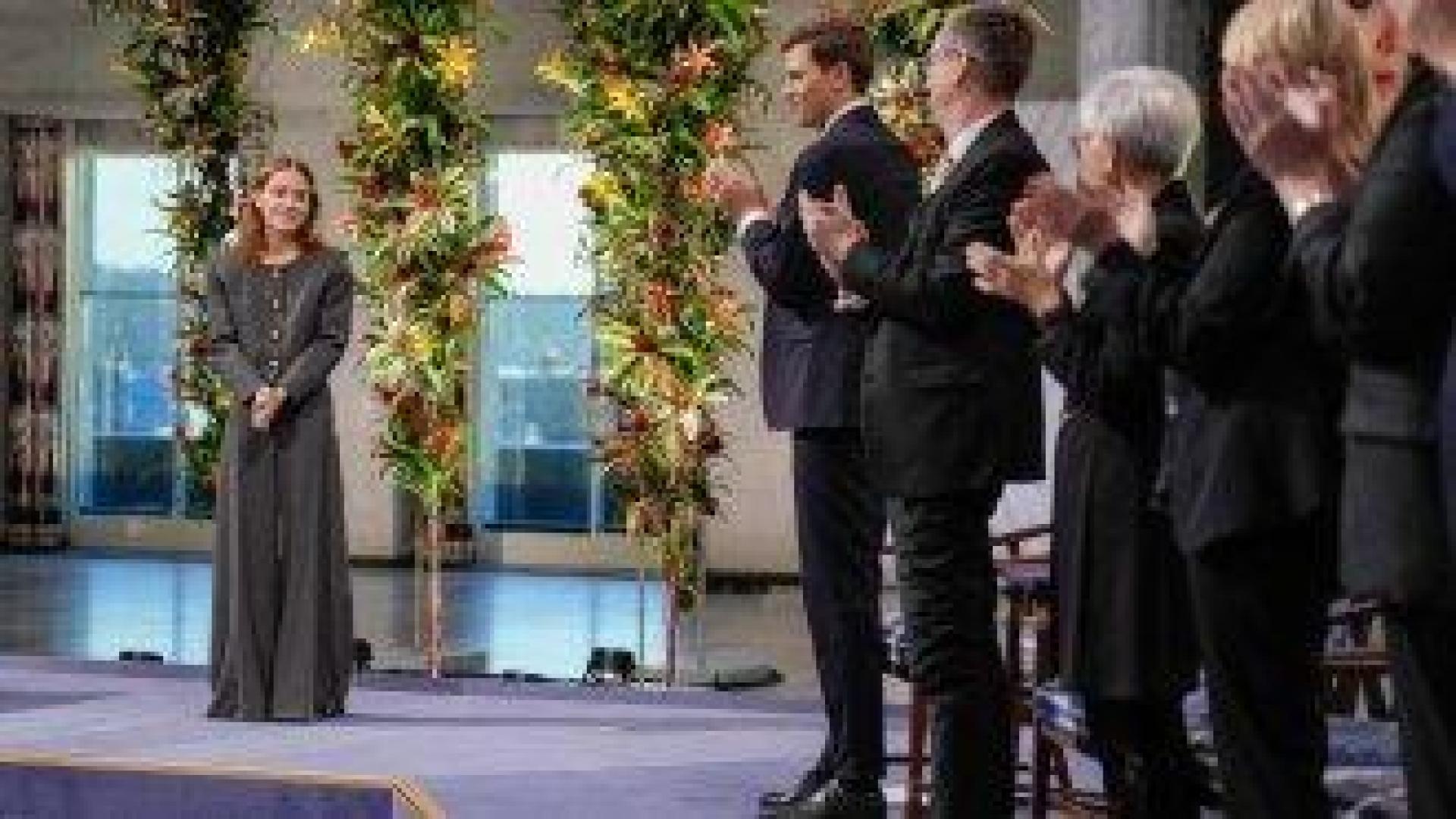 Дъщерята на Мария Корина Мачадо прие Нобеловата награда за мир от нейно име